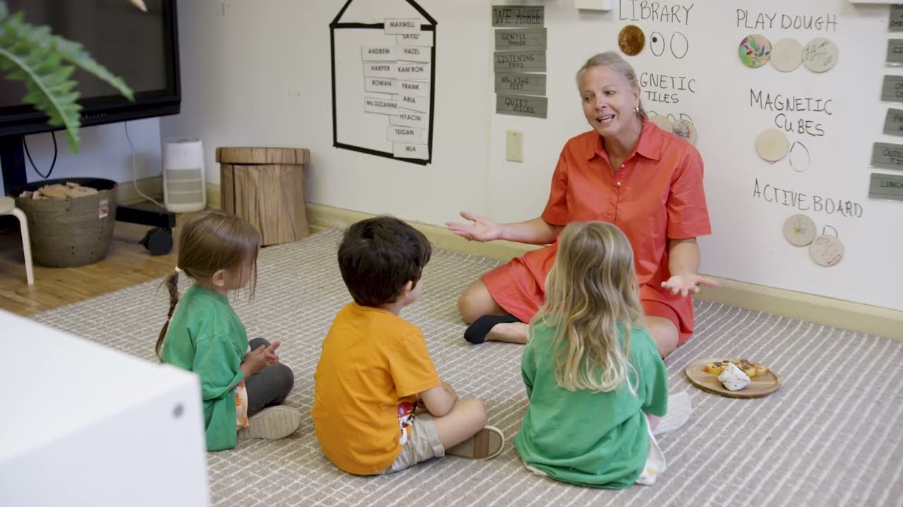 Co-Planner: Planning a Pizzeria Scenario with Children Before Play